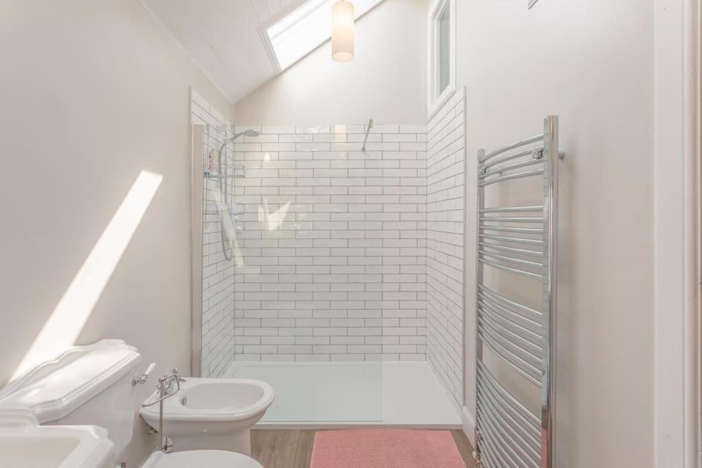 Stylish Self Contained Studio Near Glasgow Airport Apartment Lochwinnoch Ngoại thất bức ảnh