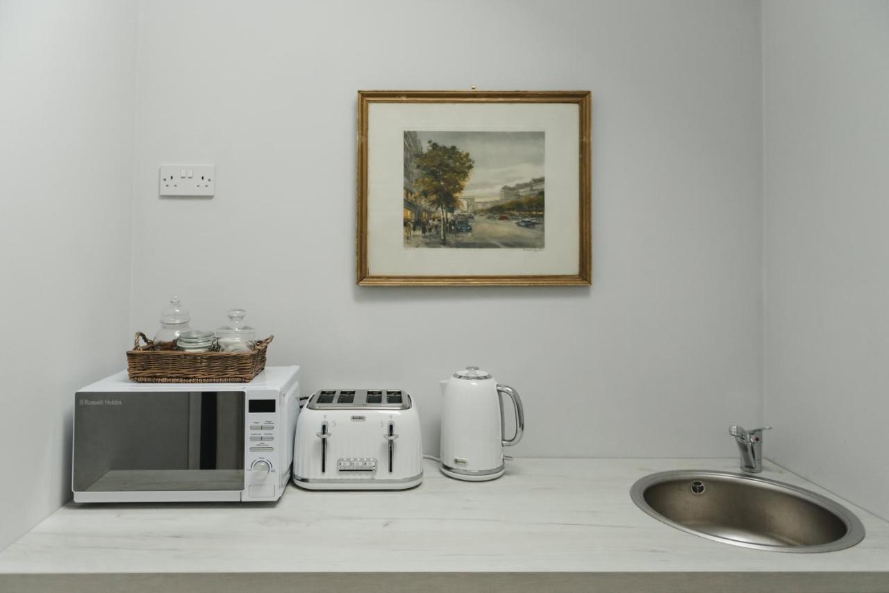 Stylish Self Contained Studio Near Glasgow Airport Apartment Lochwinnoch Ngoại thất bức ảnh